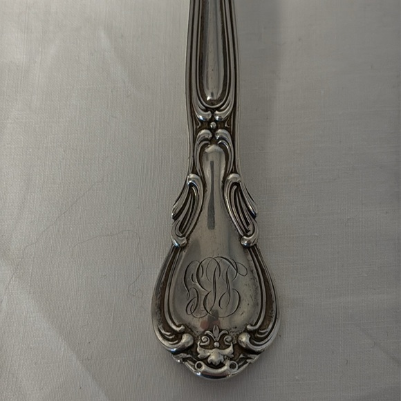 Vintage Silverplate Ornate Serving Fork 10.25" - Picture 4 of 7